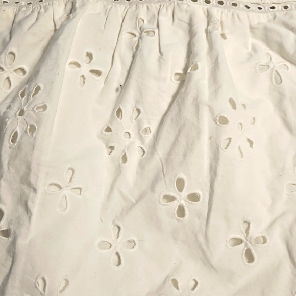 NWT LOFT White Eyelet Sleeveless Top - Picture 2 of 4